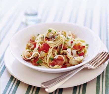 Spaghetti alle vongole recipe