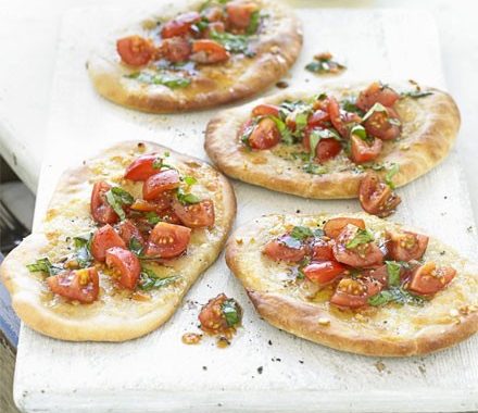 Garlic bread pizzas recipe