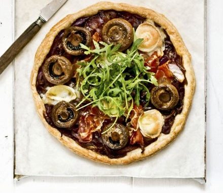 Caramelised red onion, prosciutto & mushroom tart recipe