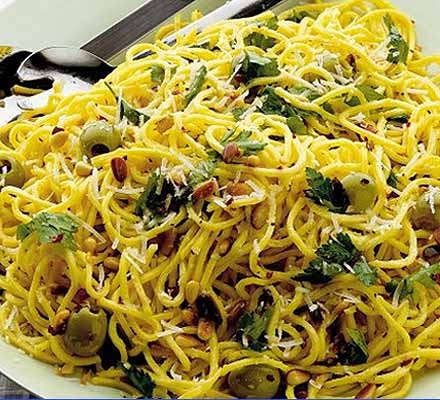 Spaghetti with lemon & olives recipe 