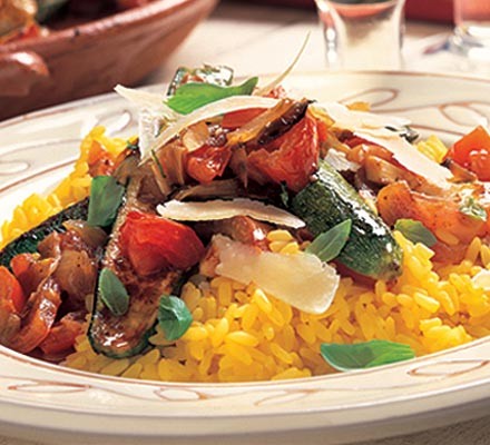 Spicy courgettes with saffron risotto recipe 