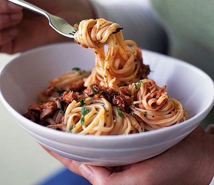 Linguine with tuna sauce recipe