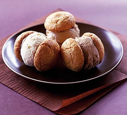 Italian cookies & ice cream recipe 