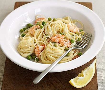 Pea, prawn & lemon linguine recipe
