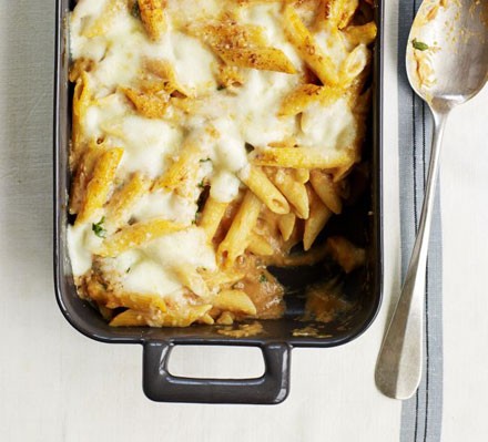 Tomato & mascarpone pasta bake recipe 