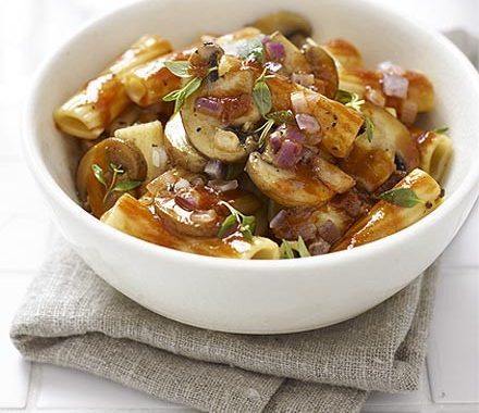 Rigatoni with rich mushroom sauce recipe