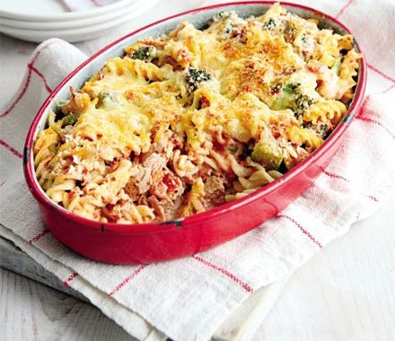 Tuna & broccoli pasta bake recipe