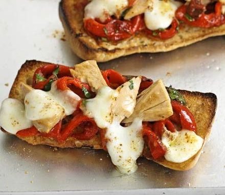 Pepper & tuna panini pizzas recipe