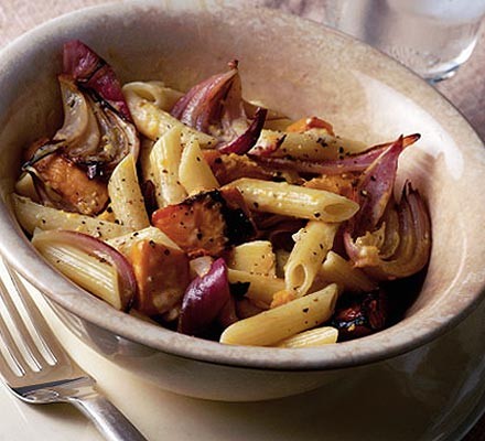 Roasted squash & red onion pasta recipe 