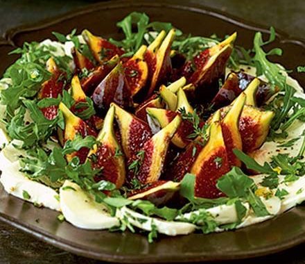 Marinated fig & mozzarella salad recipe