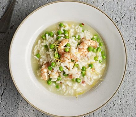 Lemony prawn & pea pressure cooker risotto recipe