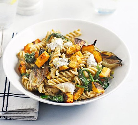 Roasted squash, shallot, spinach & ricotta pasta recipe 