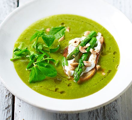 Asparagus soup with tartines recipe 