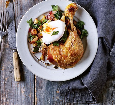 Confit chicken legs with potato hash & poached egg recipe