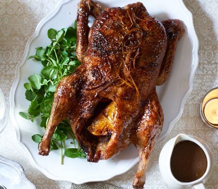 Orange-stuffed Christmas duck recipe