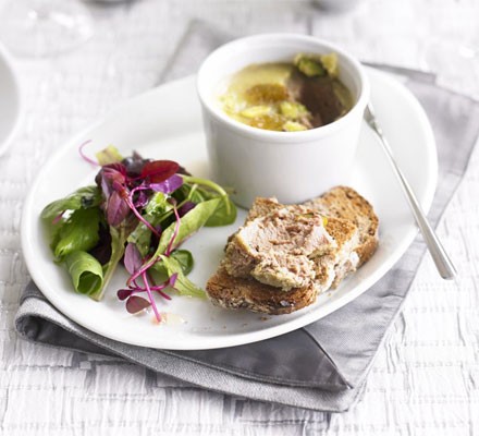 Chicken liver & raisin pâté recipe 