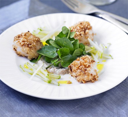 Scallop & apple salad with hazelnut dressing recipe 