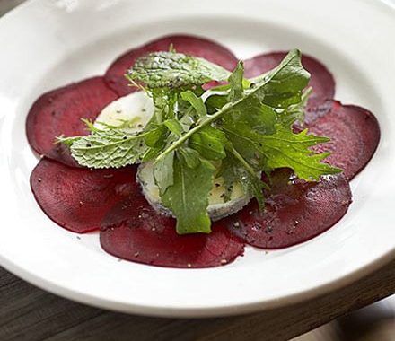 Goat's cheese & beetroot salad recipe