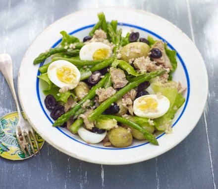 Asparagus & tuna salad recipe
