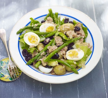 Asparagus & tuna salad recipe 