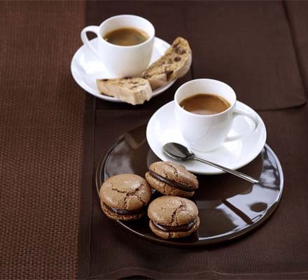 Chocolate macarons recipe 