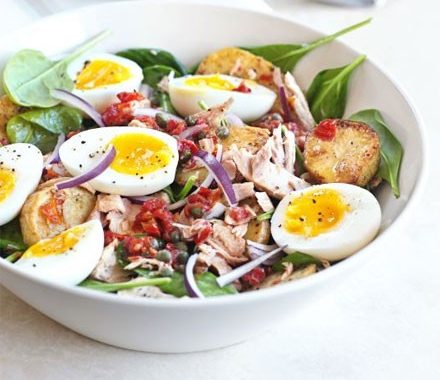 Tuna Niçoise salad recipe