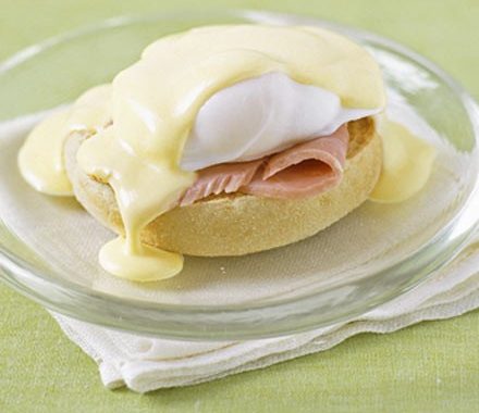 Hollandaise sauce recipe (with video)