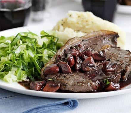 Rump steak with quick mushroom and red wine sauce recipe