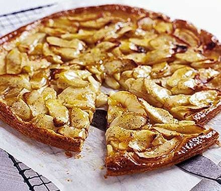 Flat apple & vanilla tart recipe