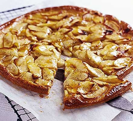 Flat apple & vanilla tart recipe 
