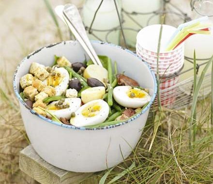 Big egg, bacon & bean salad recipe
