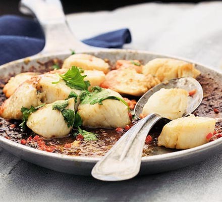 Pan-fried scallops with lime & coriander recipe 