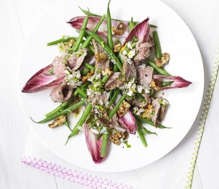 Steak salad with blue cheese vinaigrette recipe