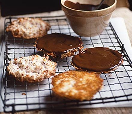 Chocolate macaroons recipe