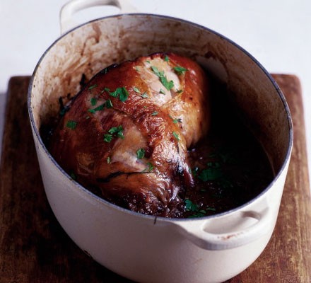 Slow-cooked lamb with onions & thyme recipe 