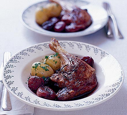 Roast duck legs with red wine sauce recipe 