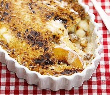 Peach & almond crunch  recipe