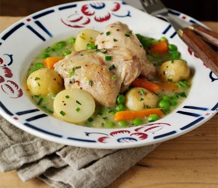 Easy one-pot chicken casserole recipe
