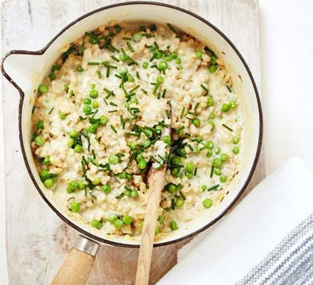 Creamy pea & chive risotto recipe 