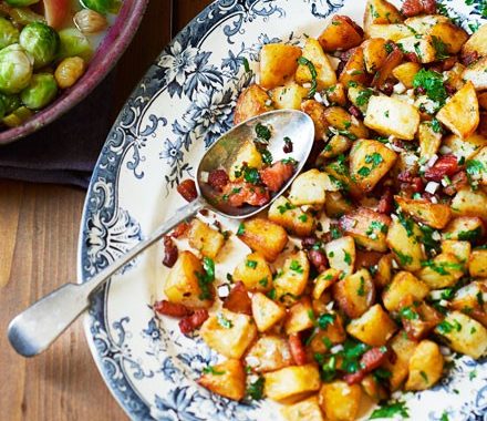 Sautéed potatoes with bacon lardons & persillade recipe
