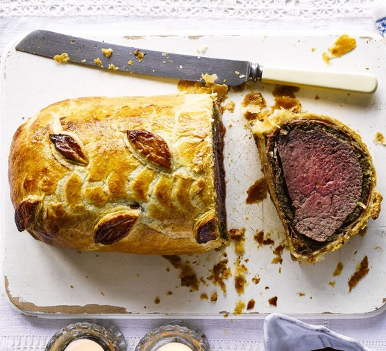 Steak & blue cheese en croûte recipe 