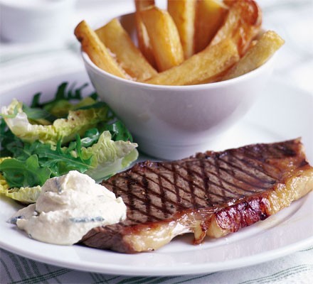 Steak with chunky chips & horseradish cream recipe 