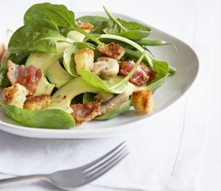 Baby spinach & bacon bistro salad recipe