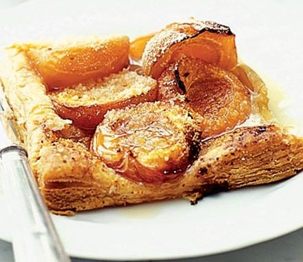 Apricot & almond bistro tart recipe