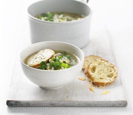 Caramelised onion & barley soup with cheese croutons recipe