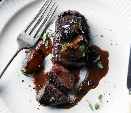 Pan-fried venison with sloe gin & plum sauce recipe