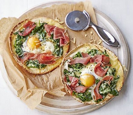20-minute Fiorentina pizzas recipe