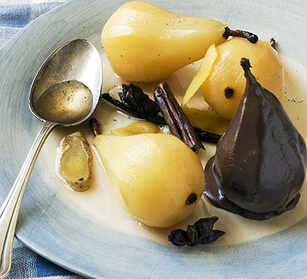 Spiced poached pears in chocolate sauce recipe 