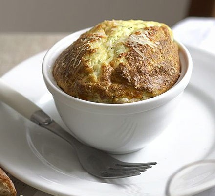 Goat's cheese, spring onion & parsley soufflés recipe 
