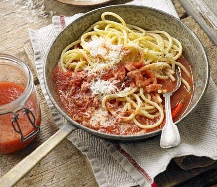 Bucatini all'Amatriciana recipe